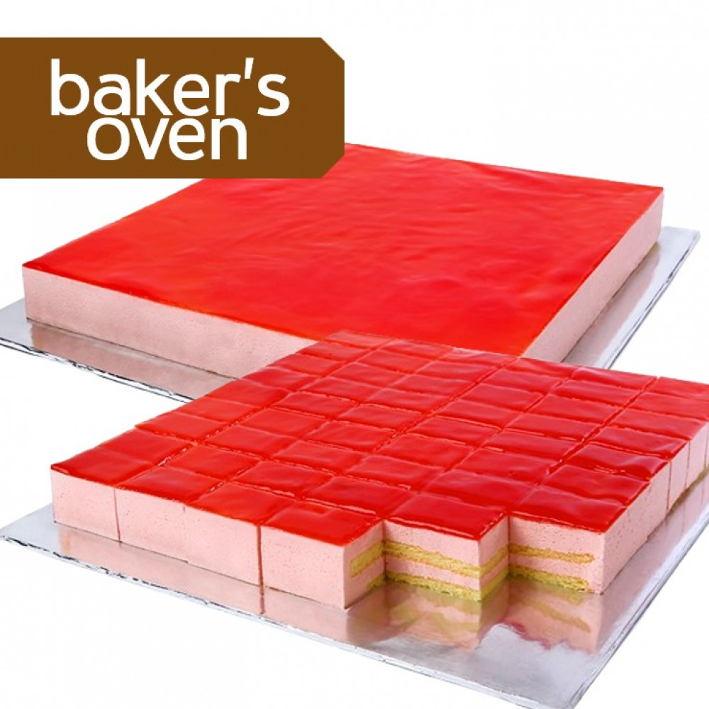 [Baker's Oven] Strawberry Mousse Cake (25cm x 25cm)